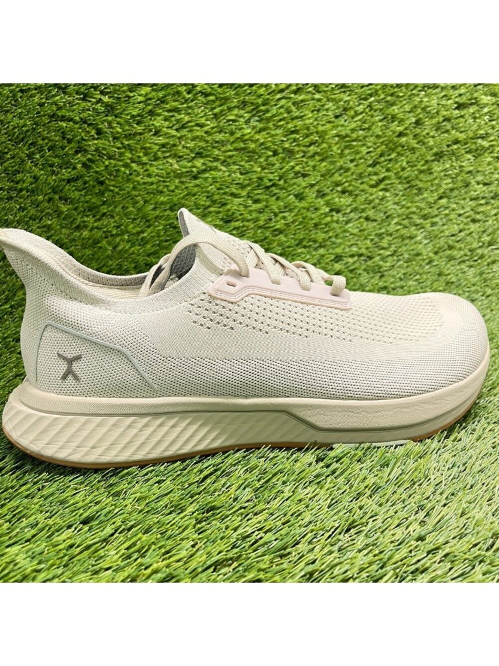 Flux Footwear Adapt Runner Sand Gum Mens Size 13 Athletic Knit Shoes Sneakers